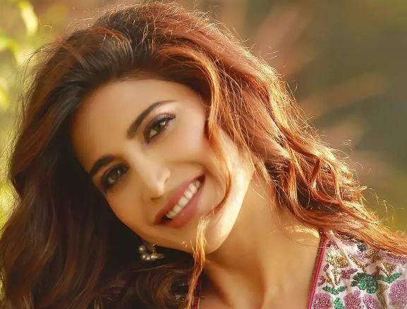 Aahana Kumra Wiki, Bio, Net Worth, Age, Height & Career Facts - Knownalytics
