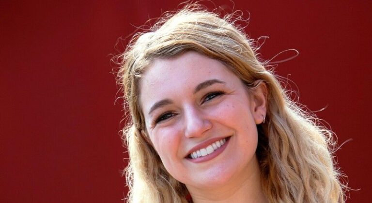 Abby Adams Wiki, Bio, Net Worth, Age, Height & Career Facts - Knownalytics