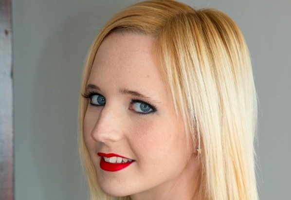 Alice Dumb Age, Height, Net Worth, Salary, Annual Income - Knownalytics