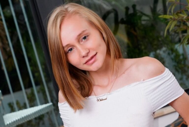 Alicia Williams Wiki, Bio, Net Worth, Age, Height & Career Facts - Knownalytics