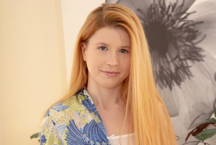 Aliska Dark Wiki, Bio, Net Worth, Age, Height & Career Facts - Knownalytics