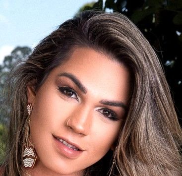 Amanda Fialho Wiki, Bio, Net Worth, Age, Height & Career Facts - Knownalytics