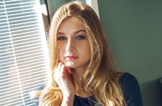 Amelia Gin Wiki, Bio, Net Worth, Age, Height & Career Facts - Knownalytics