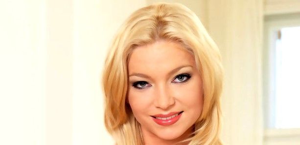Aneta Head