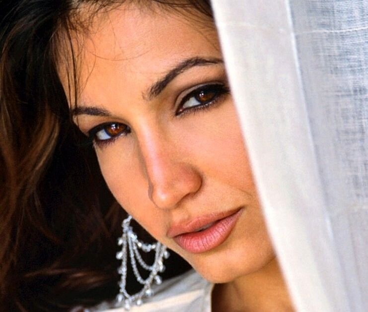 Angela Taylor