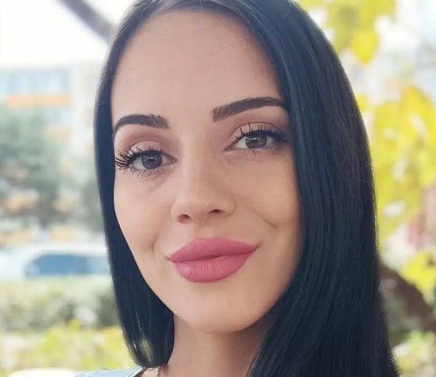 Areta Ridera Wiki, Bio, Net Worth, Age, Height & Career Facts - Knownalytics