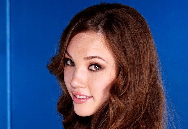 Aria Amor Age, Height, Net Worth, Salary, Annual Income - Knownalytics