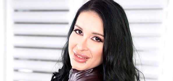 Ariane Saint