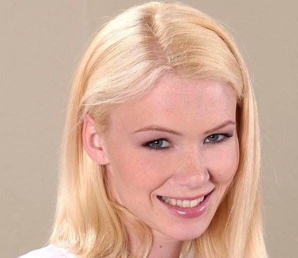 Camilla Krabbe Wiki, Bio, Net Worth, Age, Height & Career Facts - Knownalytics