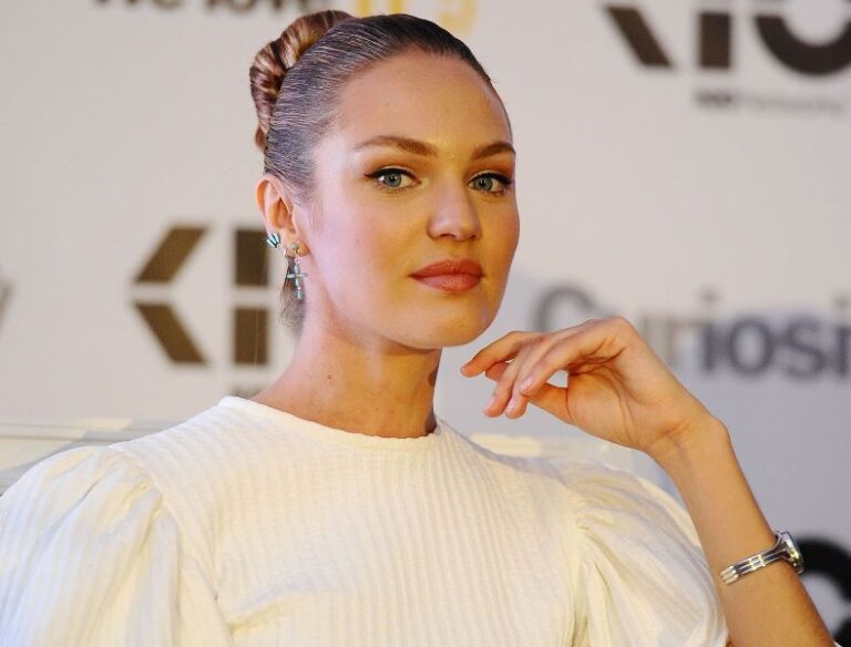 Candice Swanepoel Wiki, Bio, Net Worth, Age, Height & Career Facts - Knownalytics
