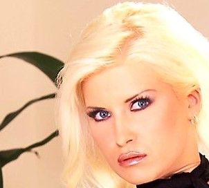 Candy Lee
