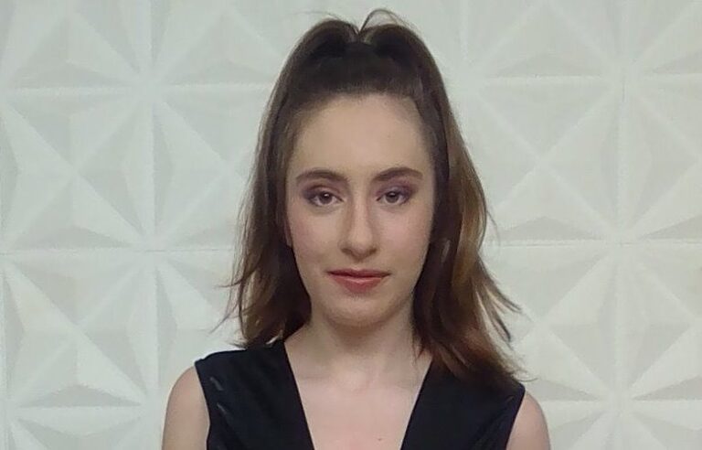 Carolina Lorca Wiki, Bio, Net Worth, Age, Height & Career Facts - Knownalytics