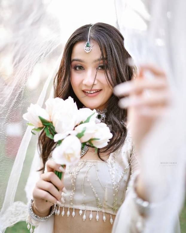 Celesti Bairagey Age, Wiki, Height, Net Worth, Lifestyle, Career - Knownalytics