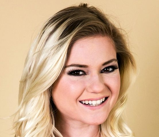 Chloe Foster