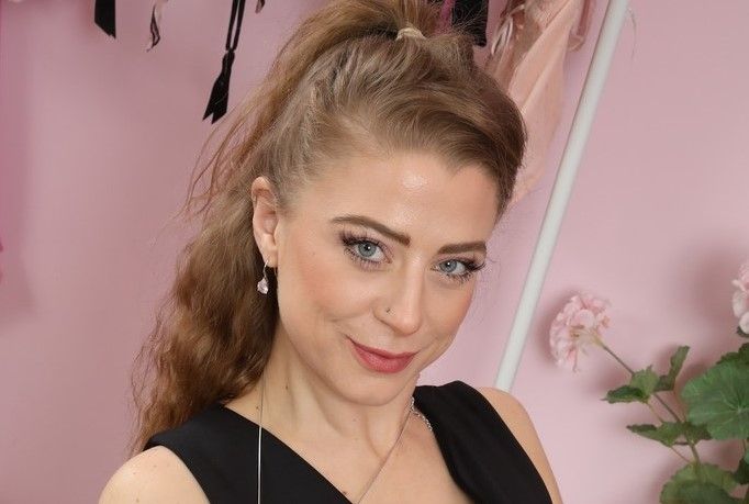 Crystal B