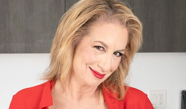 Danni Jones Wiki, Bio, Net Worth, Age, Height & Career Facts - Knownalytics