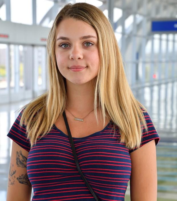Gabbie Carter Wiki, Bio, Net Worth, Age, Height & Career Facts - Knownalytics