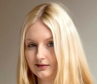 Helena Sculptura Age, Height, Net Worth, Salary, Annual Income - Knownalytics