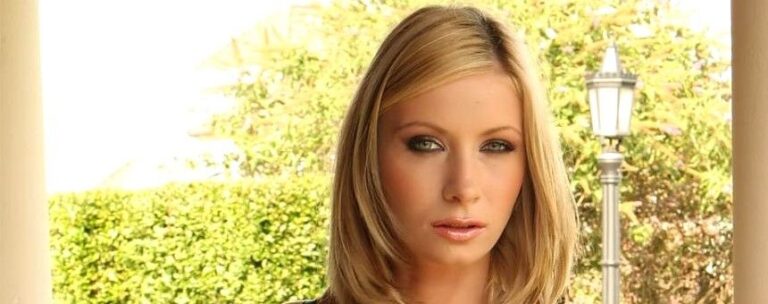 Helena White Wiki, Bio, Net Worth, Age, Height & Career Facts - Knownalytics