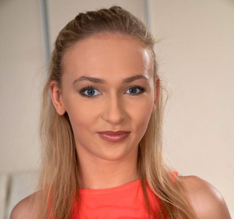 Jenny Wild Wiki, Bio, Net Worth, Age, Height & Career Facts - Knownalytics