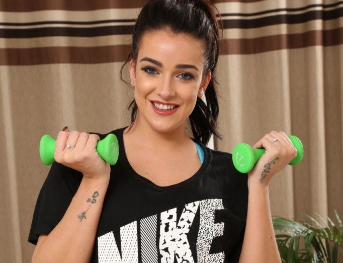 Jessika Jinx Wiki, Bio, Net Worth, Age, Height & Career Facts - Knownalytics