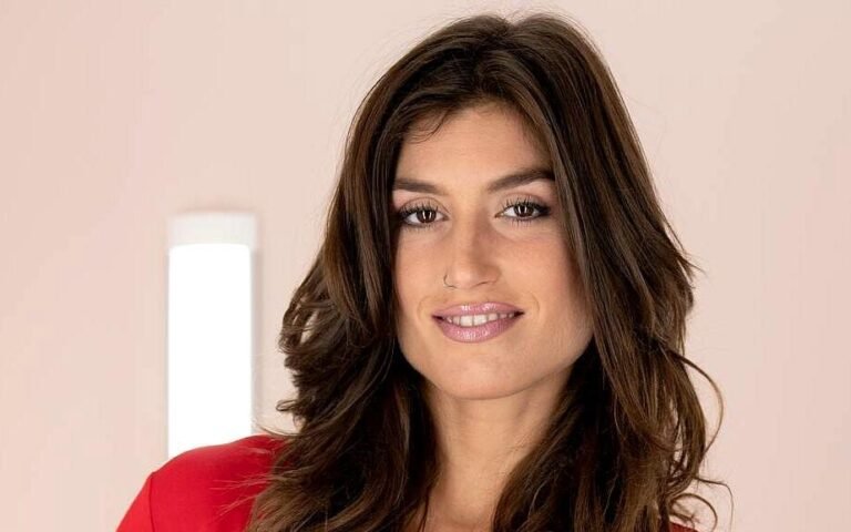 Julia Roca Wiki, Bio, Net Worth, Age, Height & Career Facts - Knownalytics