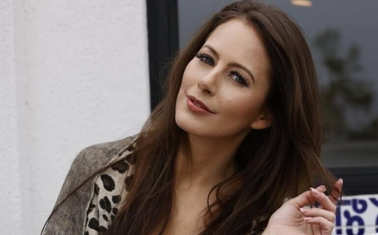 Justine Jakobs Wiki, Bio, Net Worth, Age, Height & Career Facts - Knownalytics
