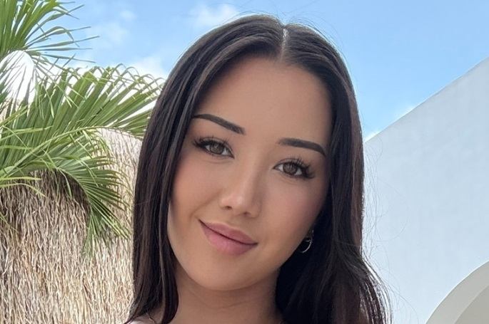 Kaia Kitsune Wiki, Bio, Net Worth, Age, Height & Career Facts - Knownalytics