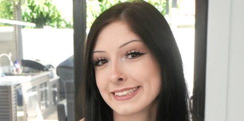 Kiki Mink