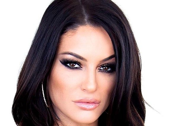 Kissa Sins Wiki, Bio, Net Worth, Age, Height & Career Facts - Knownalytics