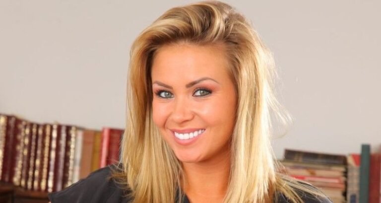 Leah Francis Wiki, Bio, Net Worth, Age, Height & Career Facts - Knownalytics