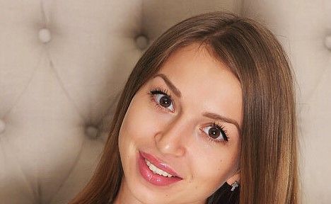 Leila Mazz Age, Height, Net Worth, Salary, Annual Income - Knownalytics