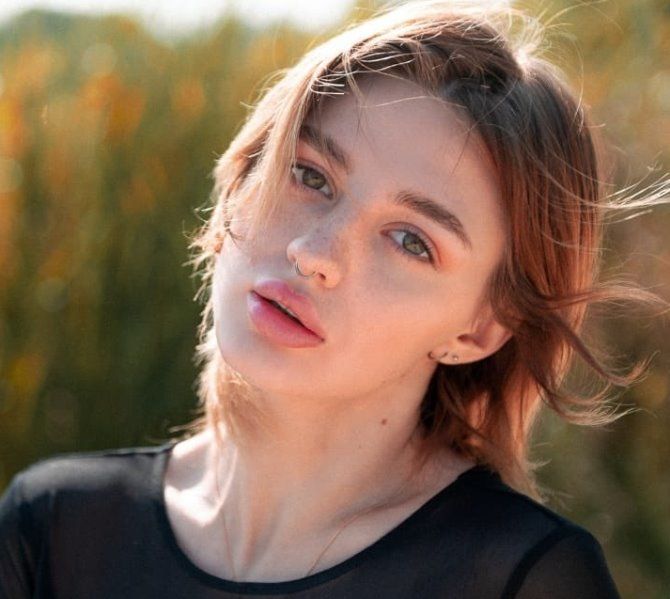 Lia Sky