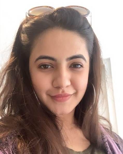 Meera Deosthale Wiki, Bio, Net Worth, Age, Height & Career Facts - Knownalytics