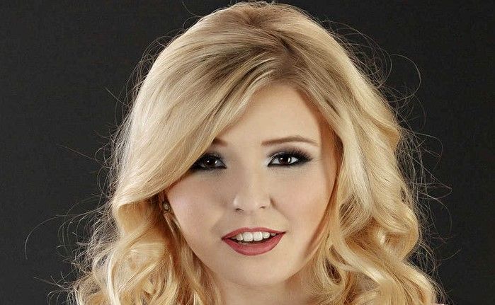 Melissa May