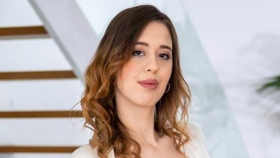 Mia De Vil