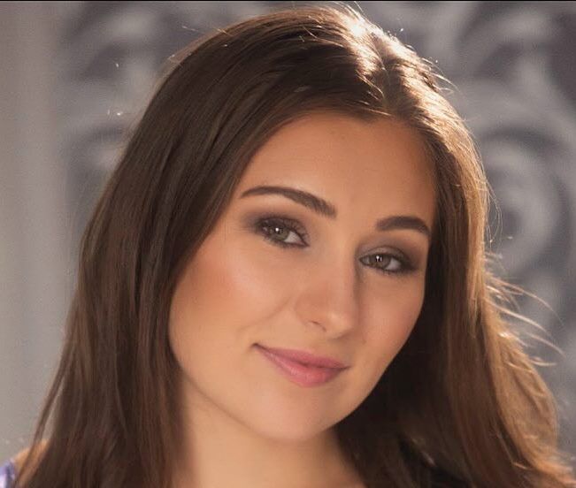 Mia Simone