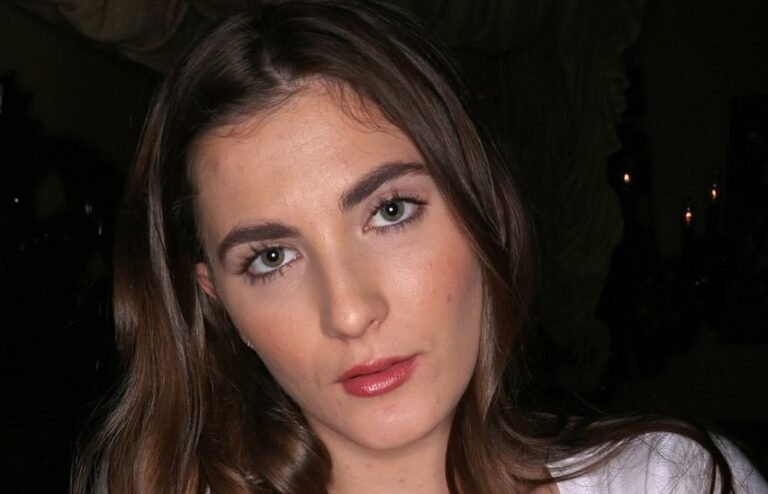 Molly Jane Age, Wiki, Height, Net Worth, Lifestyle, Career - Knownalytics