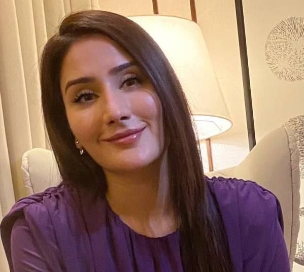 Monica Sharma Wiki, Bio, Net Worth, Age, Height & Career Facts - Knownalytics