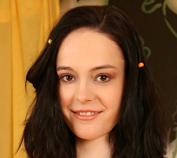 Niky Angel Wiki, Bio, Net Worth, Age, Height & Career Facts - Knownalytics