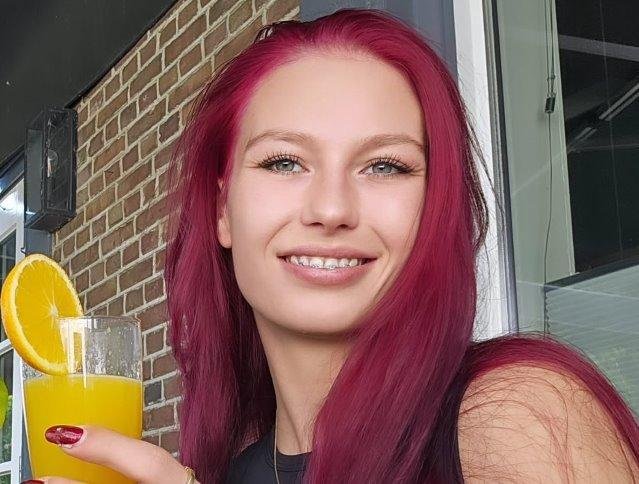 Nina Van Der Wilde