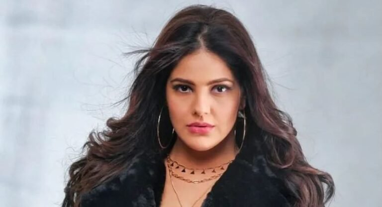Parree Pande Wiki, Bio, Net Worth, Age, Height & Career Facts - Knownalytics