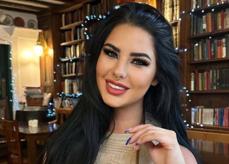 Queenie Gee Net Worth, Salary, Annual Income, Age, Wiki - Knownalytics