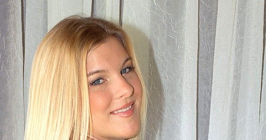 Robyn Lee Wiki, Bio, Net Worth, Age, Height & Career Facts - Knownalytics