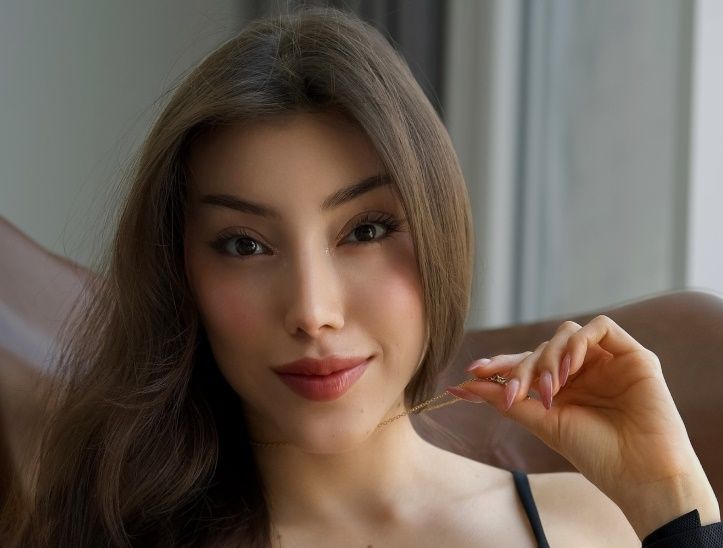 Ruth Lee Wiki, Bio, Net Worth, Age, Height & Career Facts - Knownalytics