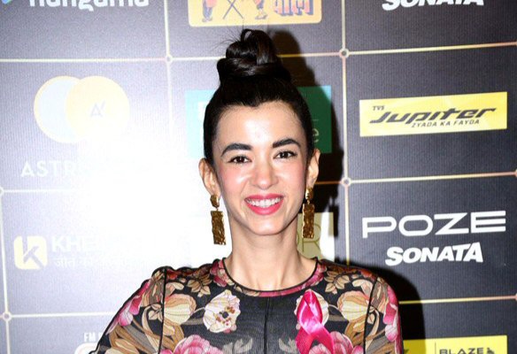 Saba Azad Age, Height, Net Worth, Salary, Annual Income - Knownalytics