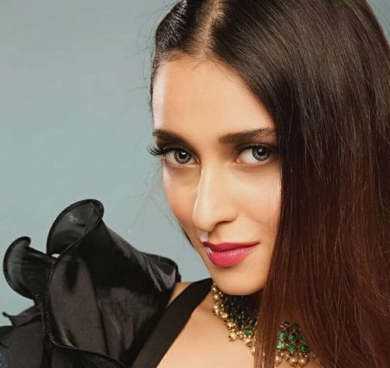 Saloni Vora Wiki, Bio, Net Worth, Age, Height & Career Facts - Knownalytics