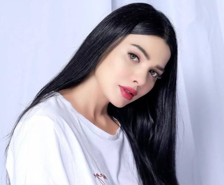 Sara Loren Wiki, Bio, Net Worth, Age, Height & Career Facts - Knownalytics