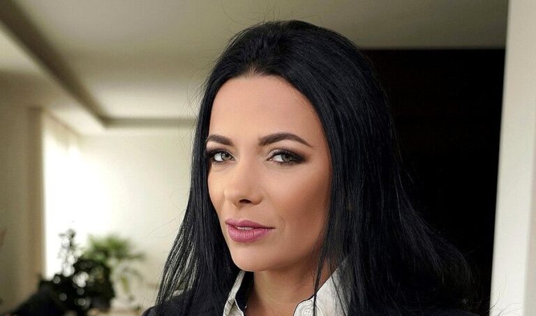 Shalina Devine