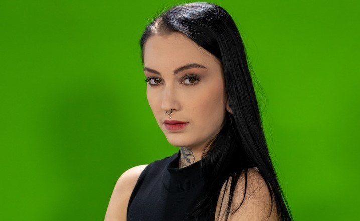 Sharlotte Thorne Wiki, Bio, Net Worth, Age, Height & Career Facts - Knownalytics